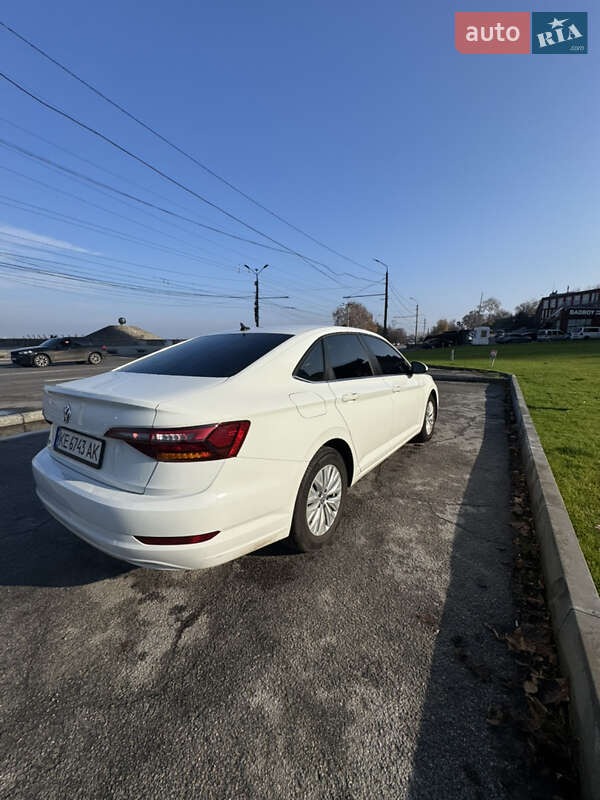 Седан Volkswagen Jetta 2018 в Дніпрі