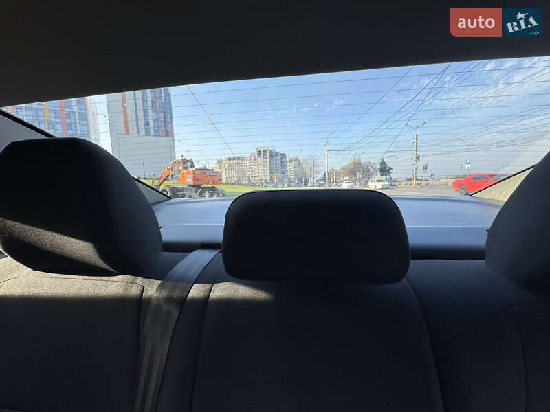 Седан Volkswagen Jetta 2018 в Дніпрі