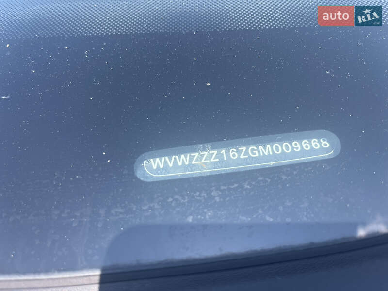 Седан Volkswagen Jetta 2016 в Киеве