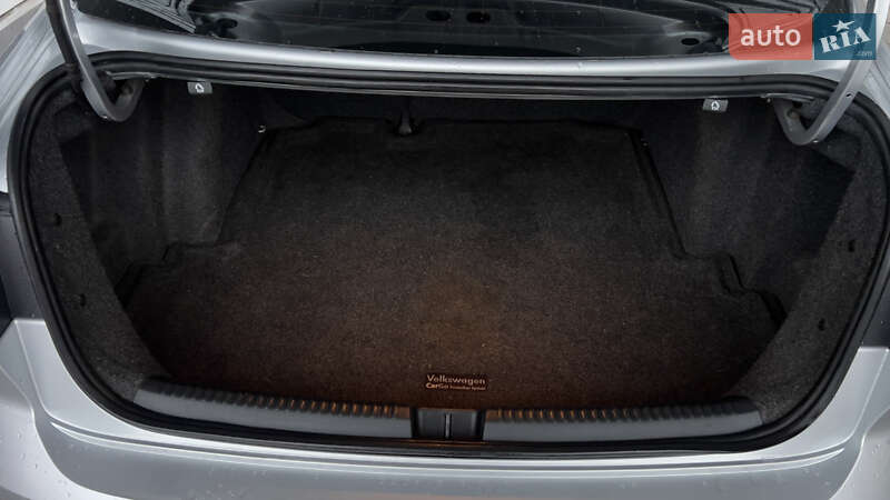 Седан Volkswagen Jetta 2015 в Киеве фото 9 Седан Volkswagen Jetta 2015 в Киеве