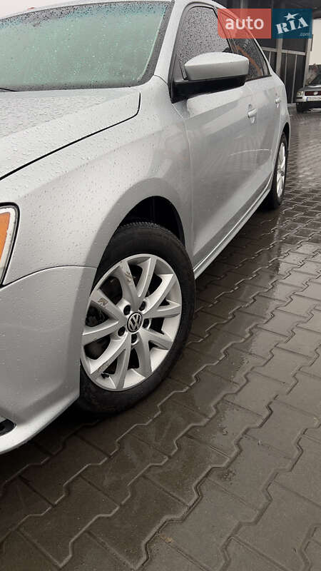 Седан Volkswagen Jetta 2015 в Киеве фото 12 Седан Volkswagen Jetta 2015 в Киеве
