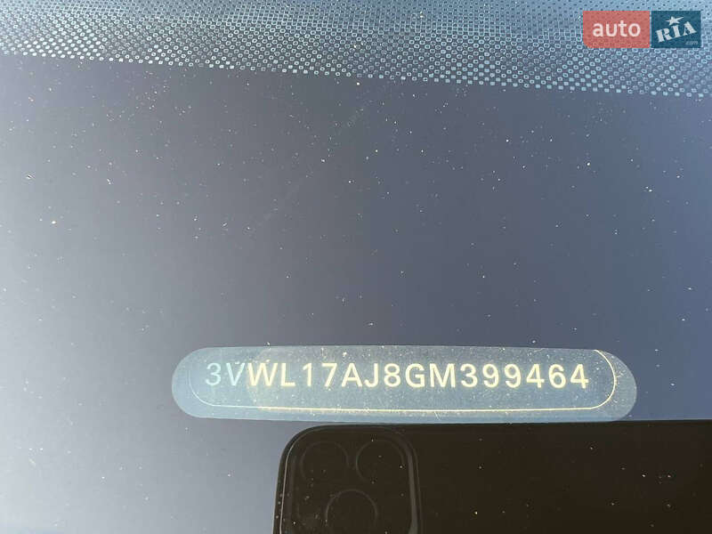 Седан Volkswagen Jetta 2016 в Днепре