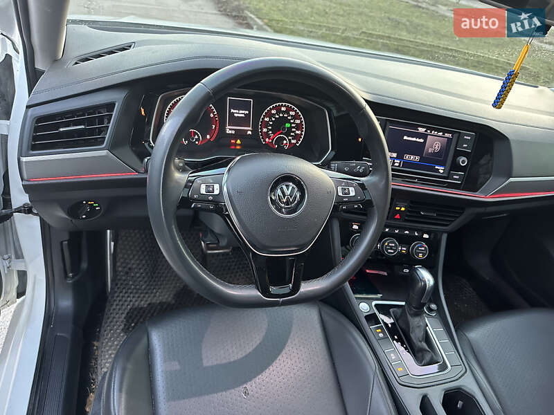 Седан Volkswagen Jetta 2019 в Запорожье