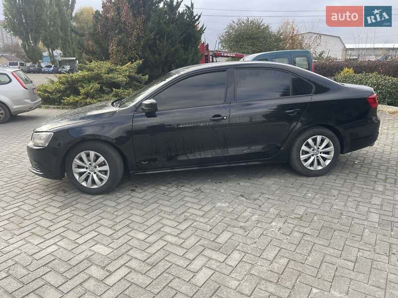 Седан Volkswagen Jetta 2013 в Ровно