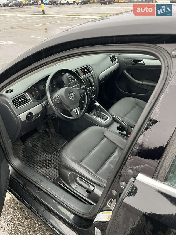 Седан Volkswagen Jetta 2011 в Киеве фото 6 Седан Volkswagen Jetta 2011 в Киеве