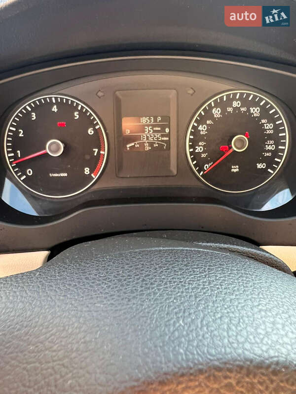 Седан Volkswagen Jetta 2014 в Сумах фото 3 Седан Volkswagen Jetta 2014 в Сумах