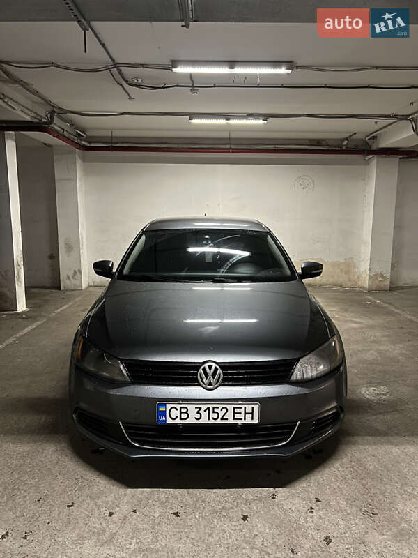 Седан Volkswagen Jetta 2011 в Чернигове