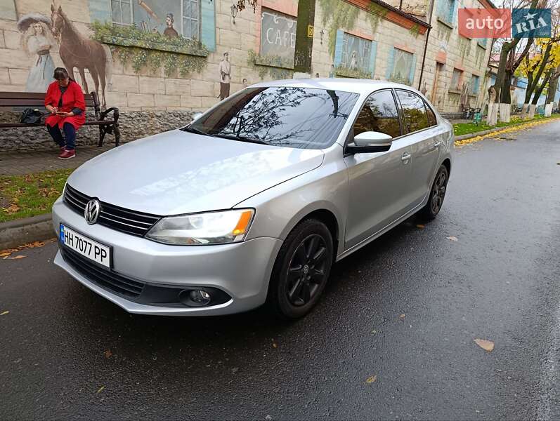 Volkswagen Jetta 2011