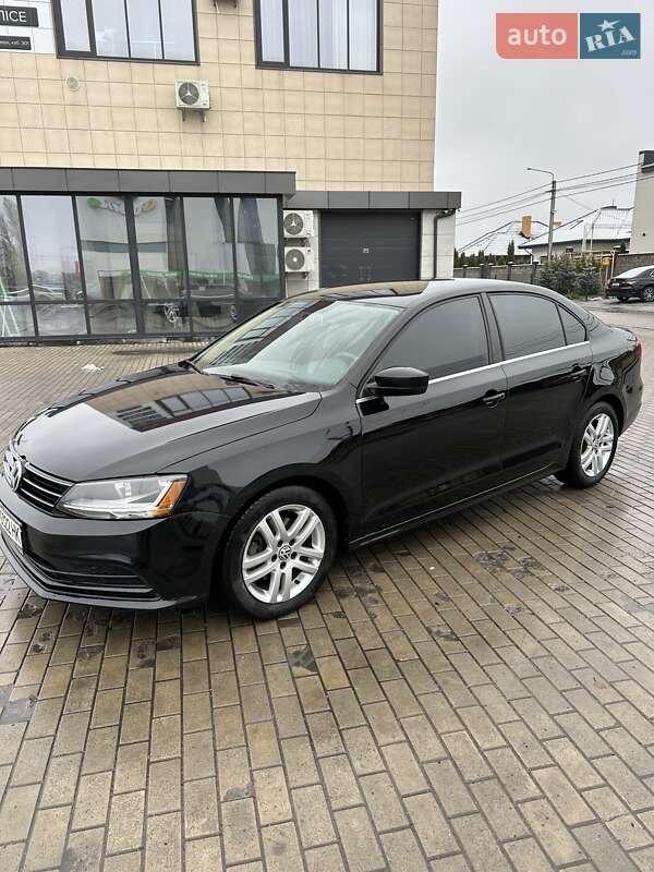 Седан Volkswagen Jetta 2016 в Рівному