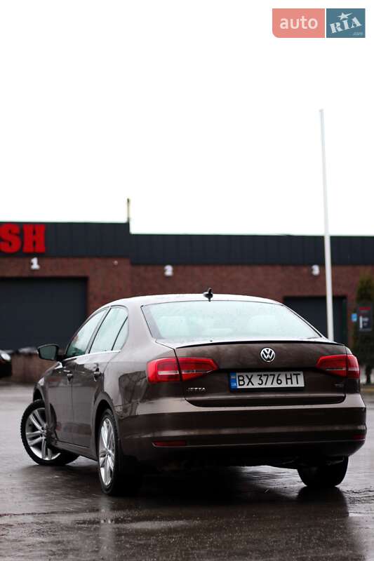 Седан Volkswagen Jetta 2014 в Хмельницком