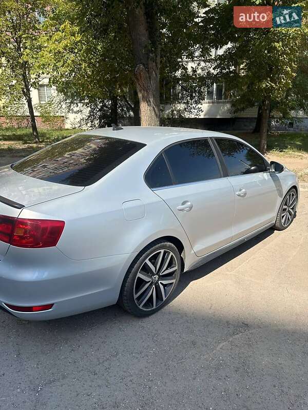 Седан Volkswagen Jetta 2013 в Днепре фото 2 Седан Volkswagen Jetta 2013 в Днепре