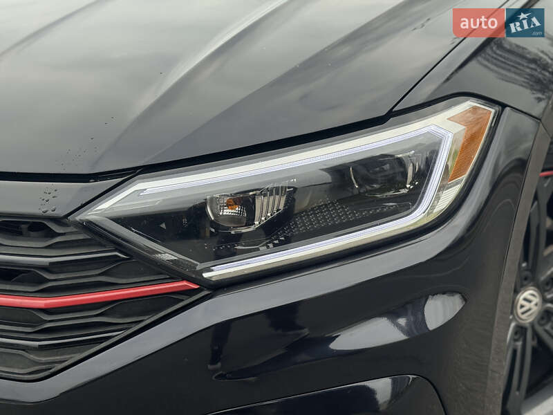 Седан Volkswagen Jetta 2018 в Киеве