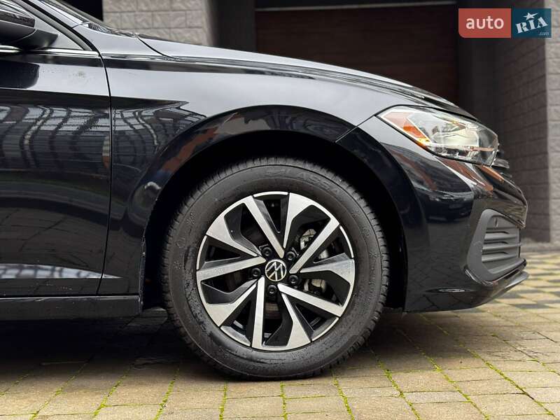 Седан Volkswagen Jetta 2022 в Ивано-Франковске