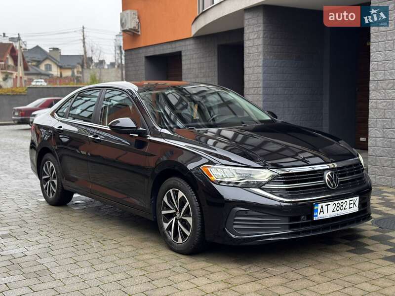 Седан Volkswagen Jetta 2022 в Ивано-Франковске