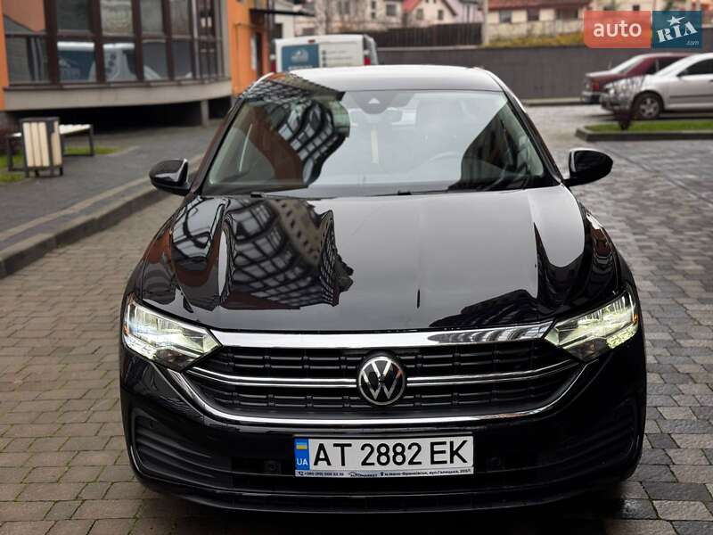 Седан Volkswagen Jetta 2022 в Ивано-Франковске