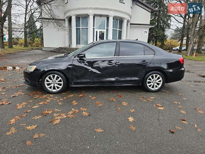 Седан Volkswagen Jetta 2013 в Києві