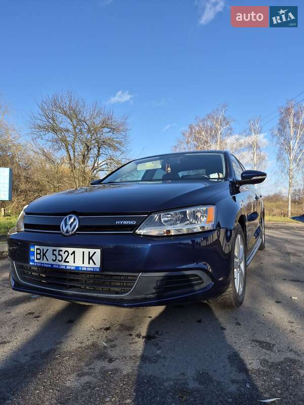 Седан Volkswagen Jetta 2012 в Дубні