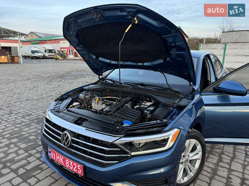 Седан Volkswagen Jetta 2018 в Ковелі