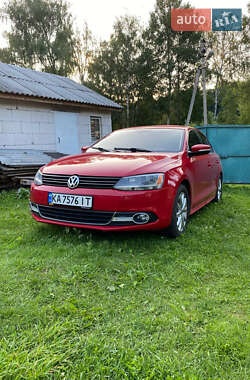 Седан Volkswagen Jetta 2013 в Киеве