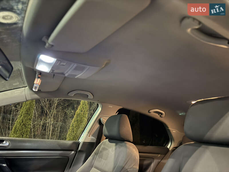 Седан Volkswagen Jetta 2008 в Хмельницком