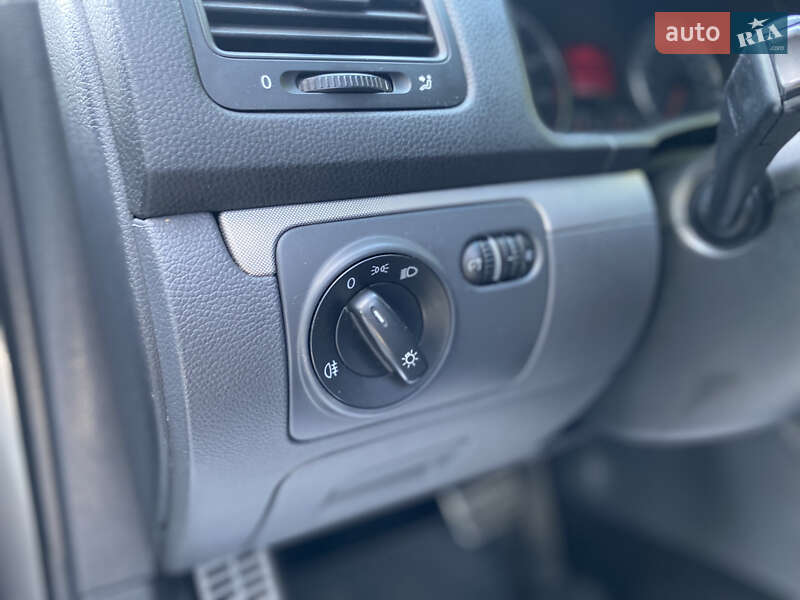 Седан Volkswagen Jetta 2007 в Старокостянтинові