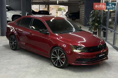Седан Volkswagen Jetta 2016 в Одесі