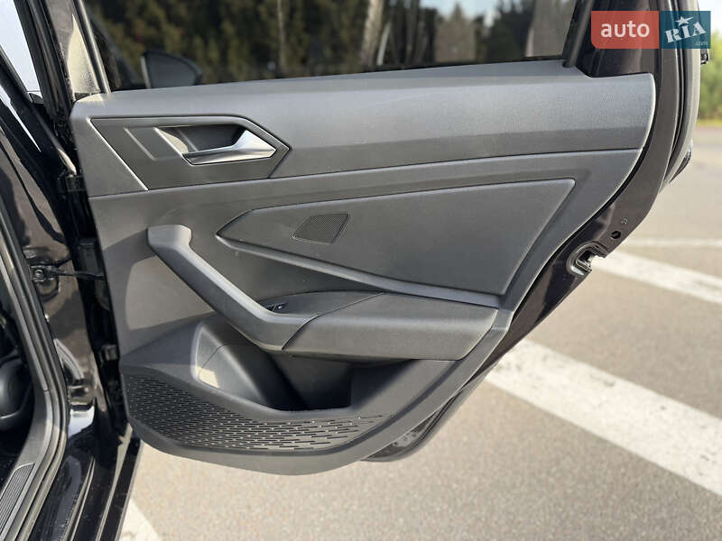 Седан Volkswagen Jetta 2021 в Києві