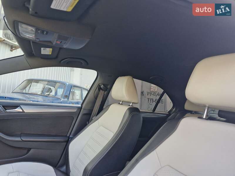 Седан Volkswagen Jetta 2015 в Миколаєві фото 26 Седан Volkswagen Jetta 2015 в Миколаєві