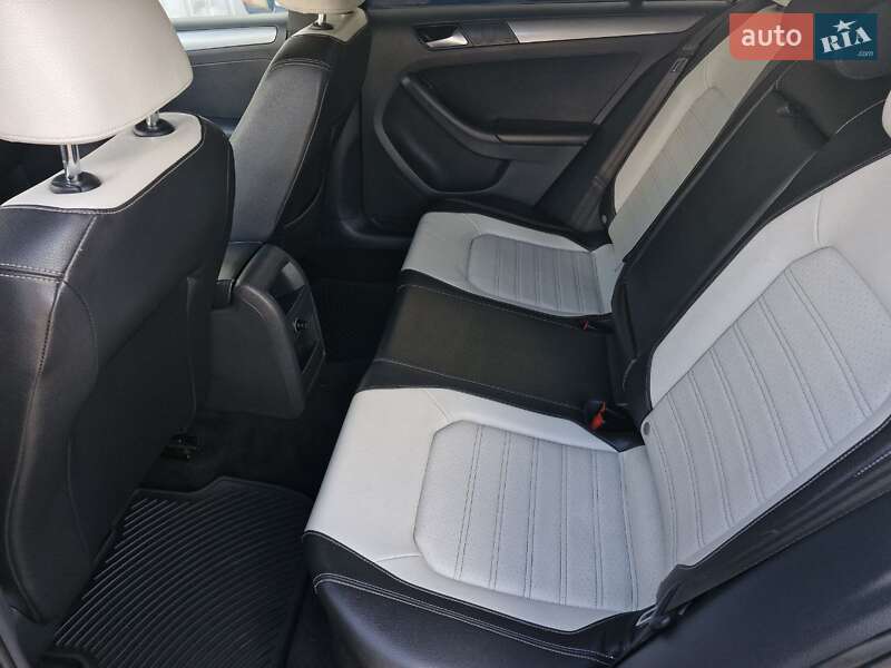 Седан Volkswagen Jetta 2015 в Миколаєві фото 27 Седан Volkswagen Jetta 2015 в Миколаєві