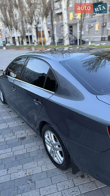 Седан Volkswagen Jetta 2017 в Дніпрі