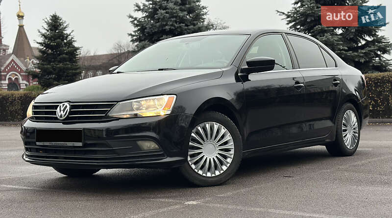 Седан Volkswagen Jetta 2017 в Дніпрі