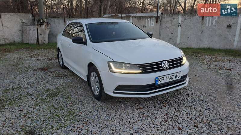 Седан Volkswagen Jetta 2016 в Запоріжжі