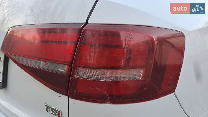 Седан Volkswagen Jetta 2016 в Запоріжжі