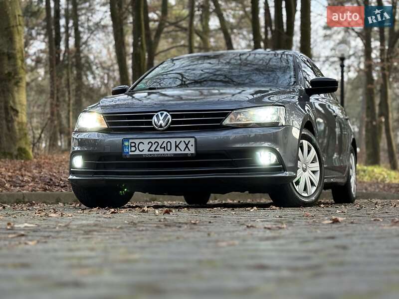 Седан Volkswagen Jetta 2015 в Львове фото 2 Седан Volkswagen Jetta 2015 в Львове