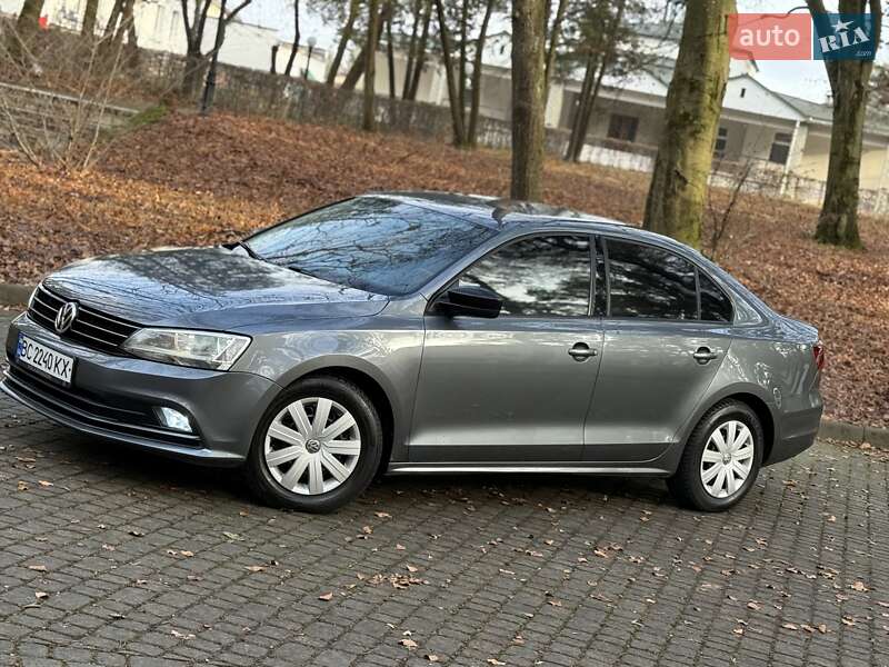 Седан Volkswagen Jetta 2015 в Львове фото 13 Седан Volkswagen Jetta 2015 в Львове