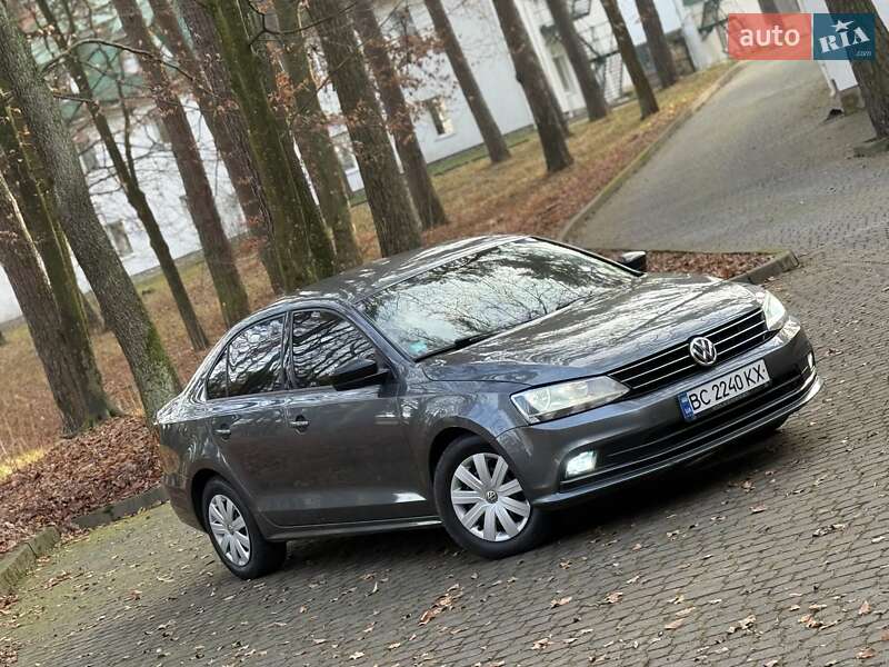 Седан Volkswagen Jetta 2015 в Львове фото 27 Седан Volkswagen Jetta 2015 в Львове