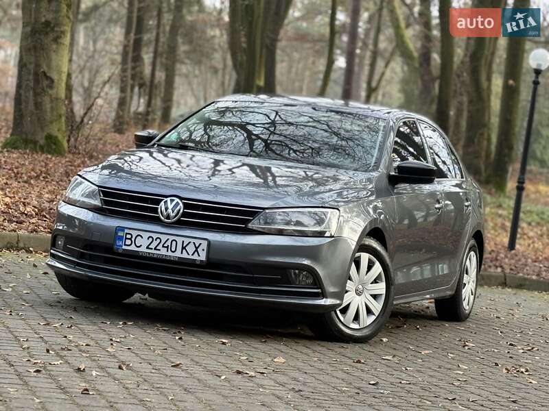 Седан Volkswagen Jetta 2015 в Львове фото 44 Седан Volkswagen Jetta 2015 в Львове