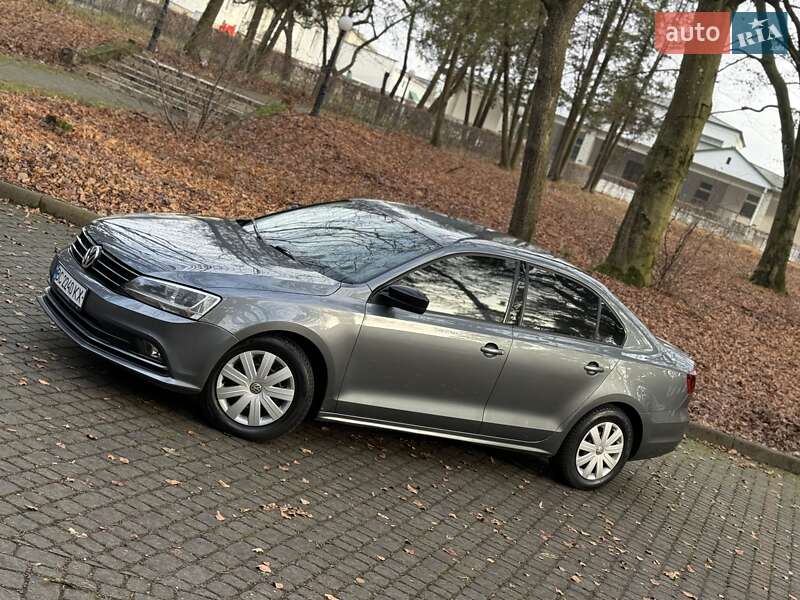 Седан Volkswagen Jetta 2015 в Львове фото 54 Седан Volkswagen Jetta 2015 в Львове