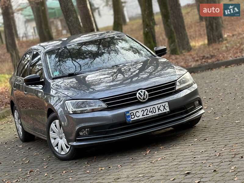 Седан Volkswagen Jetta 2015 в Львове фото 66 Седан Volkswagen Jetta 2015 в Львове