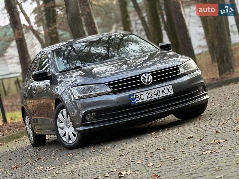 Седан Volkswagen Jetta 2015 в Львове фото 67 Седан Volkswagen Jetta 2015 в Львове