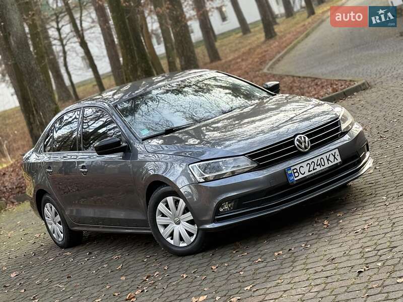 Седан Volkswagen Jetta 2015 в Львове фото 71 Седан Volkswagen Jetta 2015 в Львове