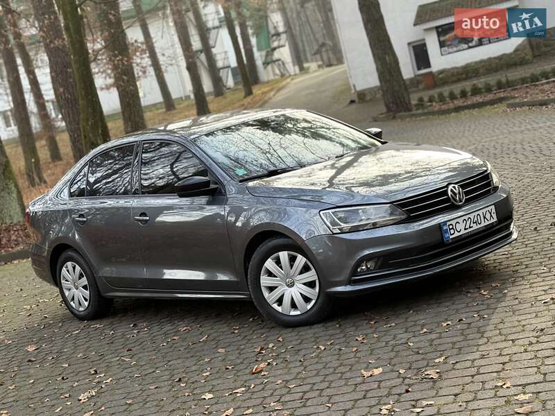 Седан Volkswagen Jetta 2015 в Львове фото 73 Седан Volkswagen Jetta 2015 в Львове