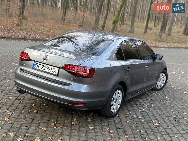 Седан Volkswagen Jetta 2015 в Львове фото 80 Седан Volkswagen Jetta 2015 в Львове