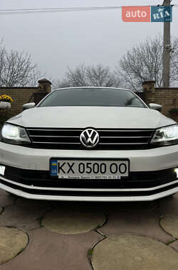 Седан Volkswagen Jetta 2016 в Харкові