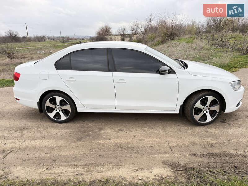Седан Volkswagen Jetta 2014 в Веселиновому
