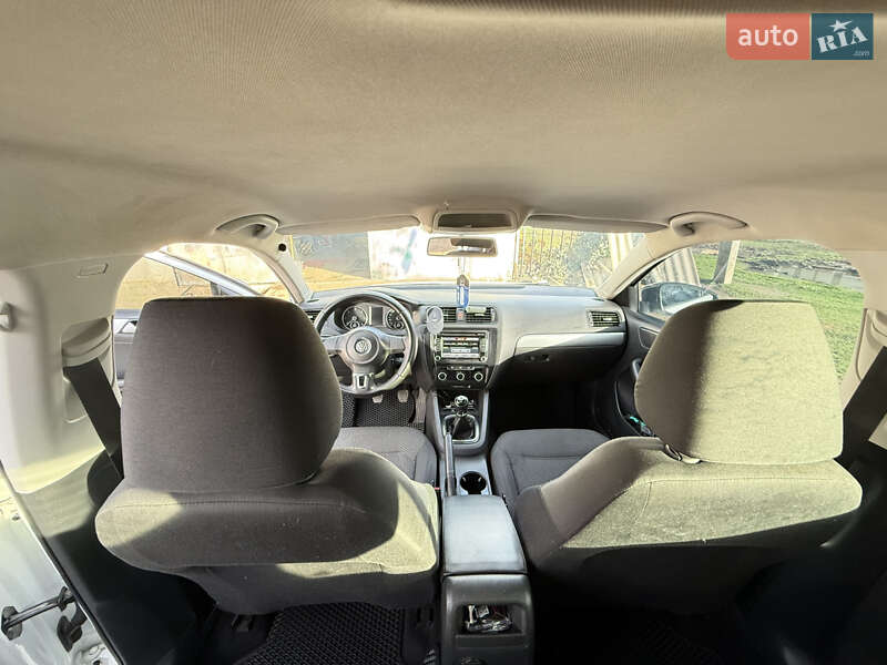 Седан Volkswagen Jetta 2014 в Веселиновому