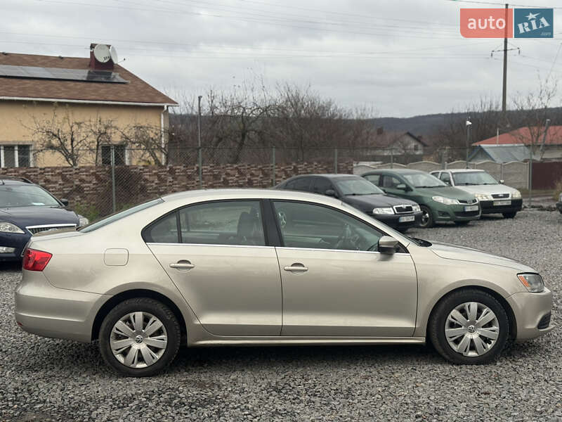 Седан Volkswagen Jetta 2012 в Хмельницькому фото 16 Седан Volkswagen Jetta 2012 в Хмельницькому