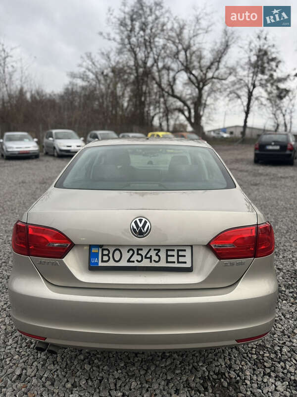 Седан Volkswagen Jetta 2012 в Хмельницькому фото 22 Седан Volkswagen Jetta 2012 в Хмельницькому