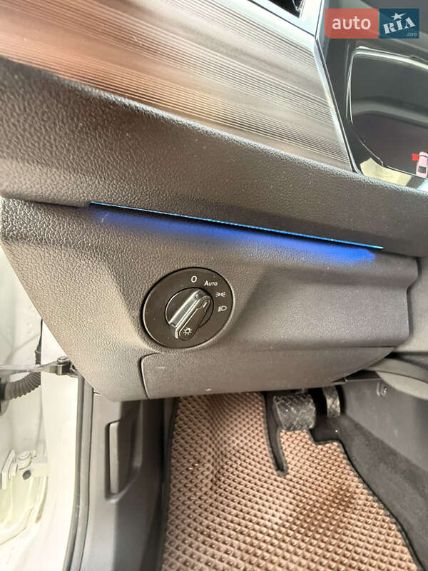 Седан Volkswagen Jetta 2018 в Дніпрі