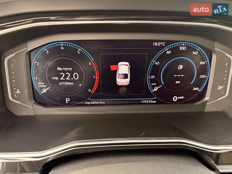 Седан Volkswagen Jetta 2018 в Дніпрі